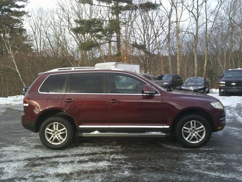 Used 2008 Volkswagen Touareg V6 image 4