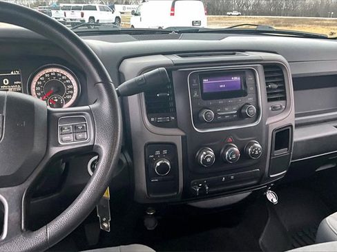 Used 2018 RAM 3500 Tradesman w/ Chrome Appearance Group image 10