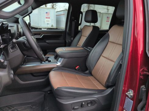 Certified 2024 Chevrolet Silverado 3500 High Country w/ Technology Package image 19