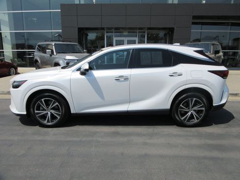 Used 2023 Lexus RX 350 Premium w/ Cold Area Package AWD/4WD image 3