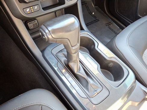 Used 2020 Chevrolet Colorado Z71 AWD/4WD image 15