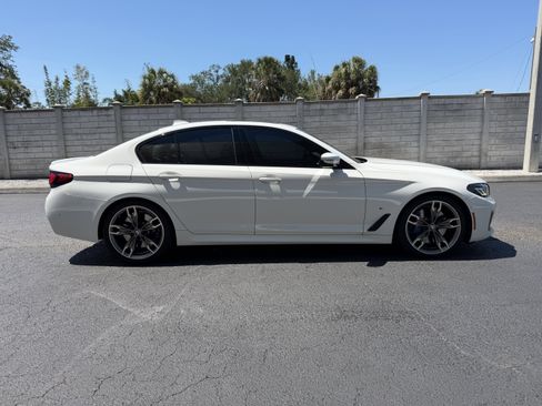 Used 2022 BMW M550i xDrive AWD/4WD image 7