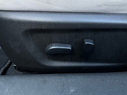 Used 2025 Nissan Altima 2.5 SV image 10