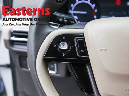 Used 2022 Lincoln Corsair FWD w/ Equipment Group 101A image 15