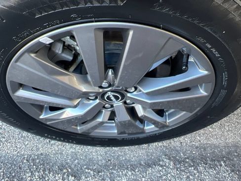 Certified 2024 Nissan Pathfinder SV AWD/4WD image 39