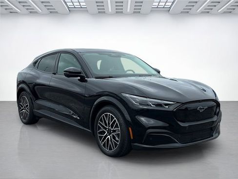 Used 2025 Ford Mustang Mach-E Premium AWD/4WD image 2