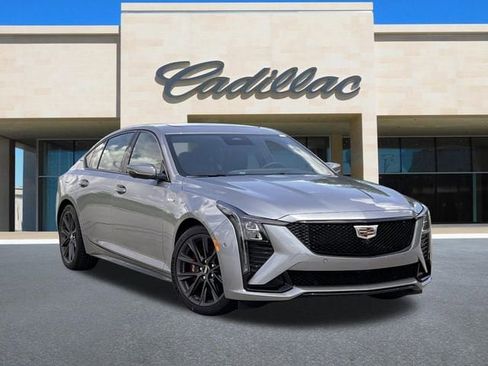 Used 2026 Cadillac CT5 V RWD image 2