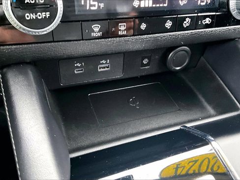 Used 2024 Mitsubishi Outlander SE image 31