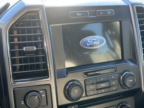 Used 2017 Ford F150 XLT w/ Equipment Group 302A Luxury image 12