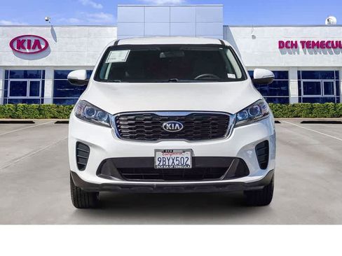 Certified 2019 Kia Sorento L image 2