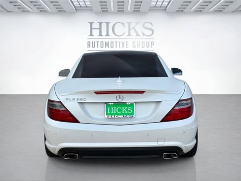 Used 2016 Mercedes-Benz SLK 350 image 6