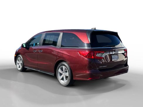 Used 2018 Honda Odyssey EX image 3