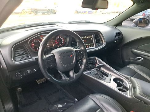 Used 2018 Dodge Challenger SXT Plus image 17