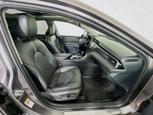 Used 2018 Toyota Camry XSE w/ Driver Assist Package image 31