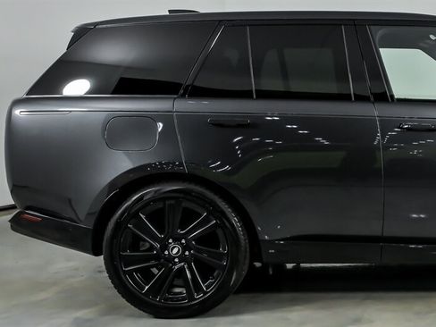 Used 2023 Land Rover Range Rover SE AWD/4WD image 13