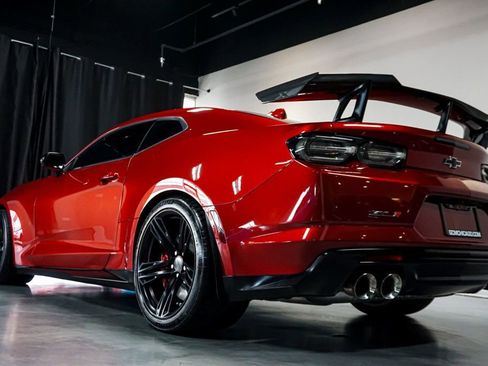 Used 2021 Chevrolet Camaro ZL1 image 36