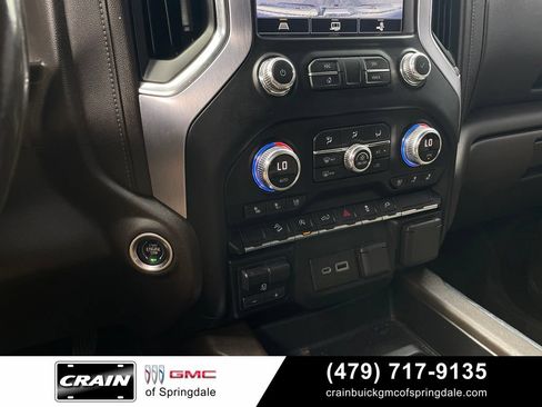 Used 2021 GMC Sierra 1500 SLT w/ SLT Premium Package AWD/4WD image 17