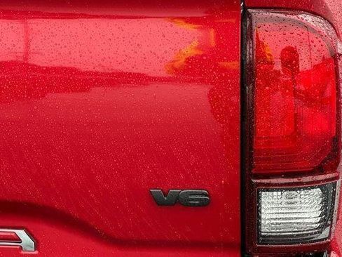 Used 2020 Toyota Tacoma SR5 w/ Technology Package image 30