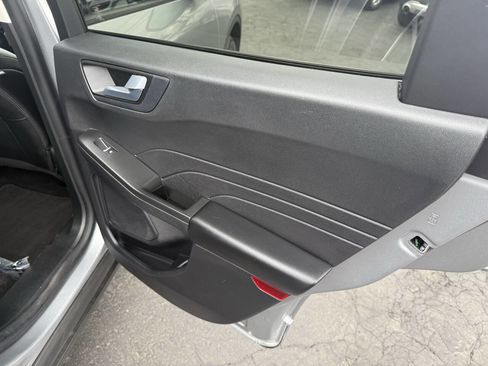 Used 2022 Ford Escape SEL image 20