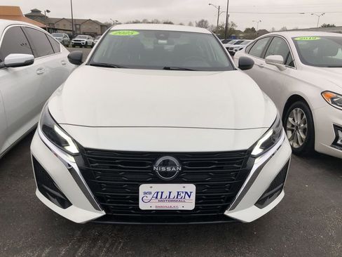 Used 2025 Nissan Altima 2.5 SV AWD/4WD image 8