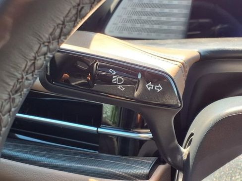 Certified 2025 Lincoln Navigator Black Label AWD/4WD image 17