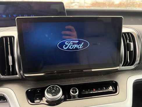 Used 2025 Ford Expedition Max Platinum image 26