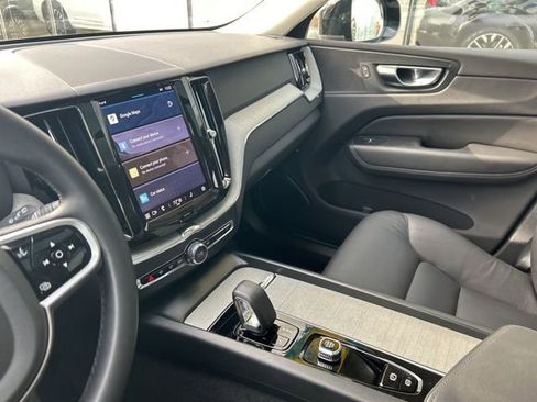 Certified 2025 Volvo XC60 B5 Plus AWD/4WD image 19