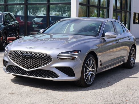 Used 2025 Genesis G70 2.5T RWD image 8