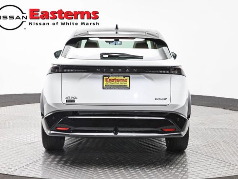 Used 2023 Nissan Ariya FWD image 6