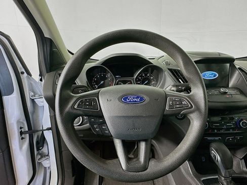 Used 2019 Ford Escape SE FWD image 11