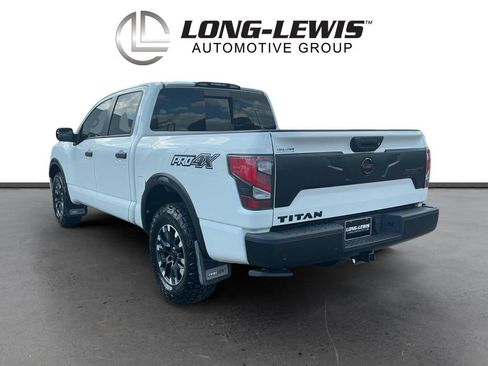 Used 2021 Nissan Titan PRO-4X w/ Pro-4x Convenience Package AWD/4WD image 4