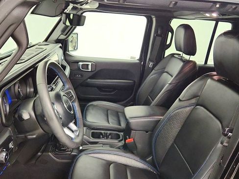 Used 2024 Jeep Wrangler High Altitude AWD/4WD image 11