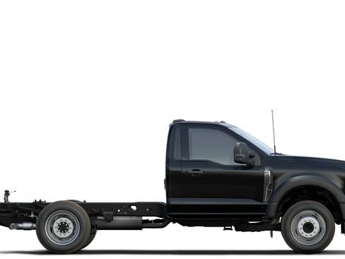Used 2024 Ford F450 XLT w/ XLT Value Package RWD image 5