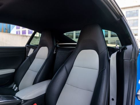 Certified 2024 Porsche 718 Cayman w/ Premium Package RWD image 5