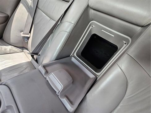 Used 2004 Lexus ES 330 FWD image 23