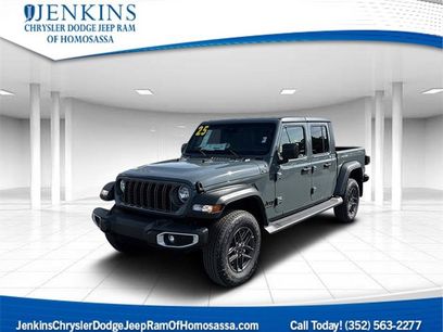 New 2025 Jeep Gladiator Sport