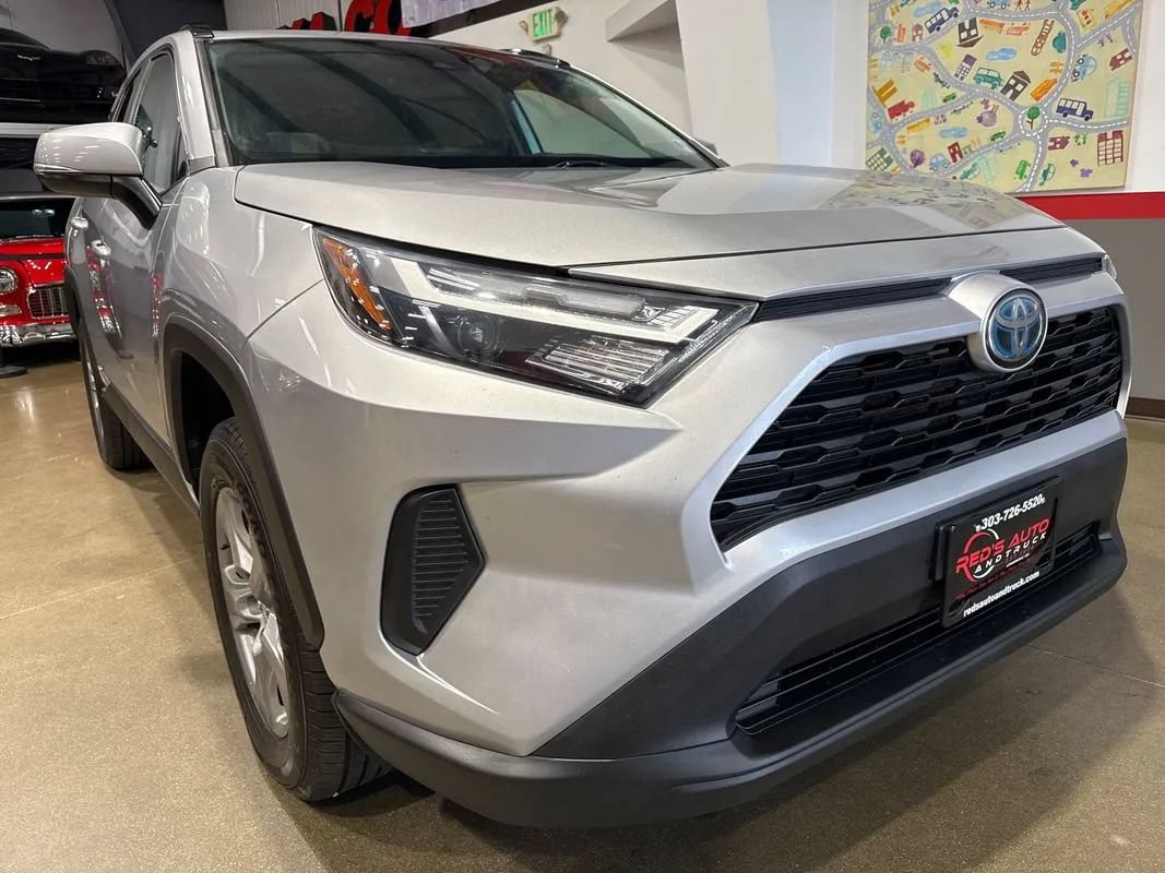 Used 2022 Toyota RAV4 XLE w/ Convenience Package AWD/4WD image 57