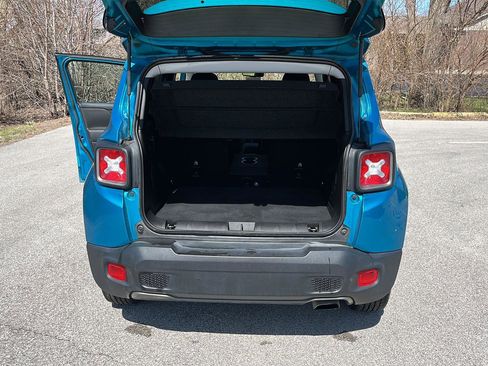 Used 2021 Jeep Renegade Limited image 26