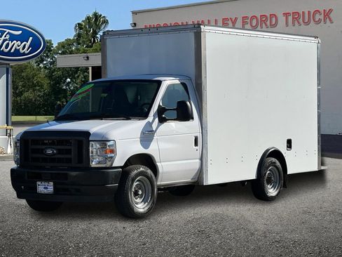 Used 2023 Ford E-350 and Econoline 350 Super Duty w/ Driver's Safety Package image 8