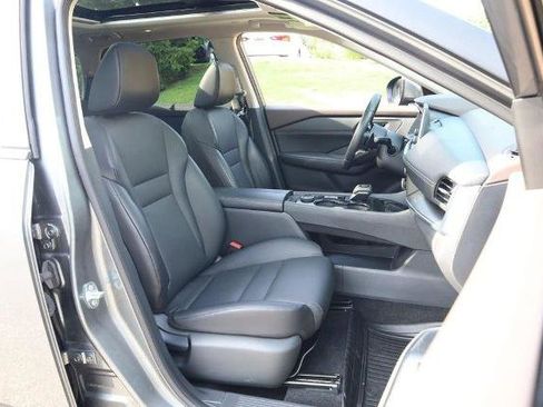 Certified 2023 Nissan Rogue SV w/ SV Premium B Package AWD/4WD image 27