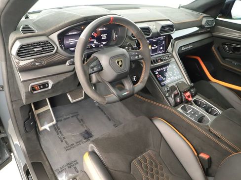 Used 2024 Lamborghini Urus Performante image 15
