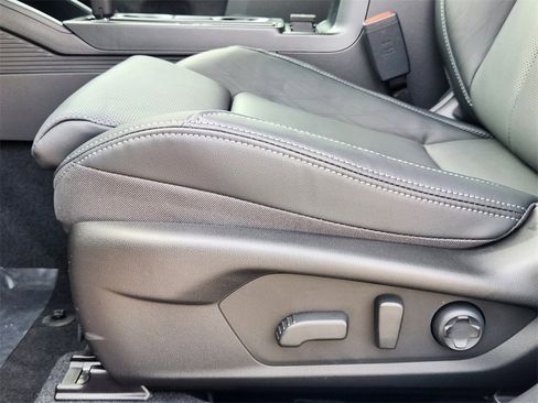 New 2026 Subaru Outback Touring XT image 18