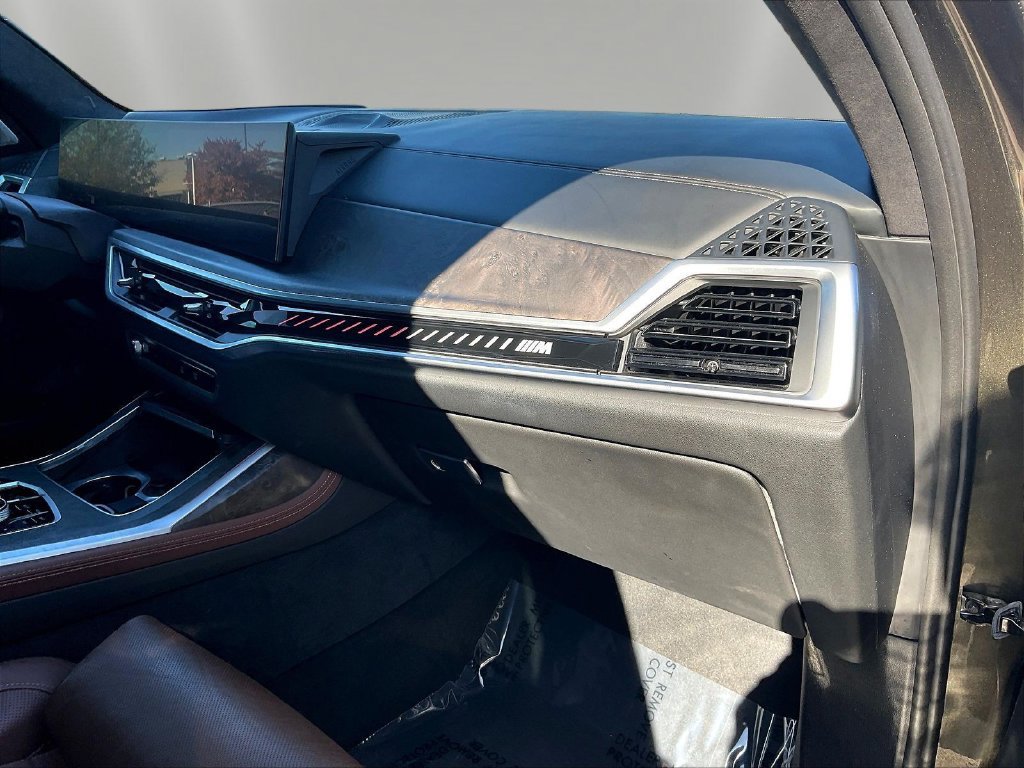 Used 2024 BMW X7 M60i w/ Executive Package AWD/4WD image 27