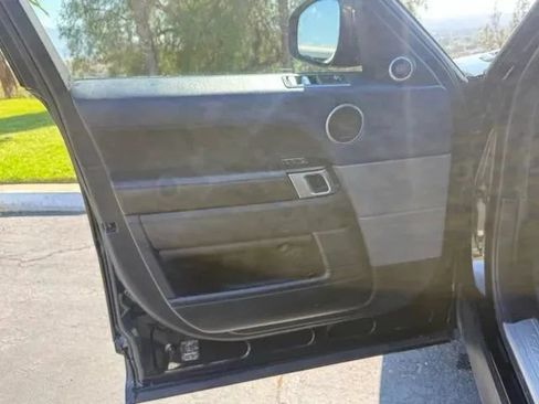 Used 2018 Land Rover Range Rover Sport HSE Dynamic AWD/4WD image 7