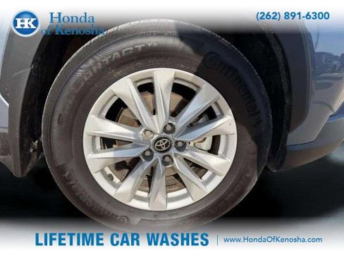 Used 2023 Toyota Corolla Cross LE image 27