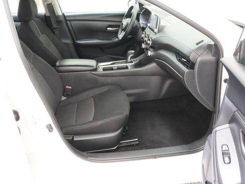 Used 2024 Nissan Sentra SV FWD image 35