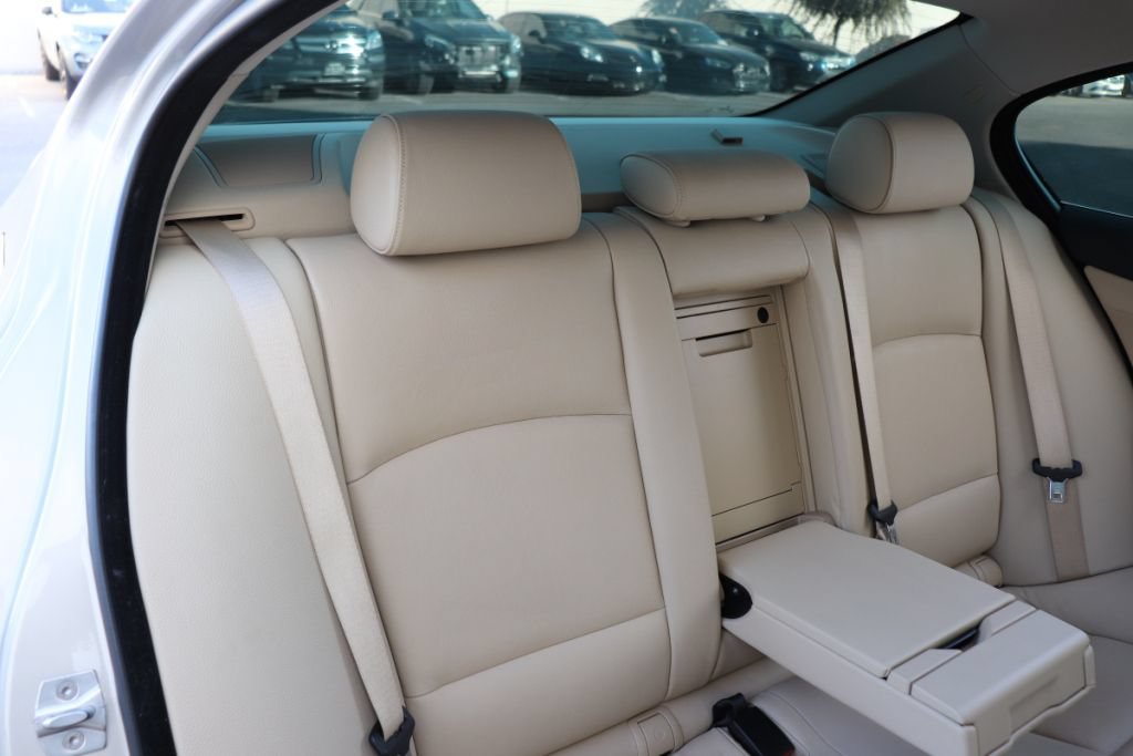 Used 2015 BMW 528i Sedan RWD image 30