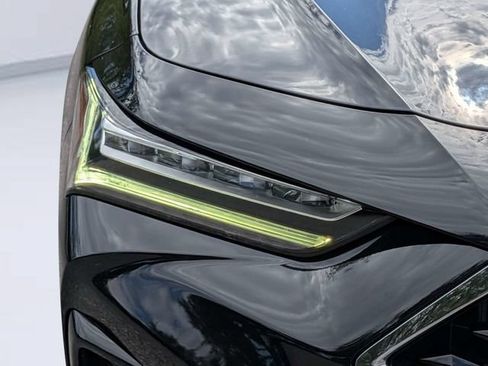 Used 2023 Acura TLX w/ Technology Package FWD image 9
