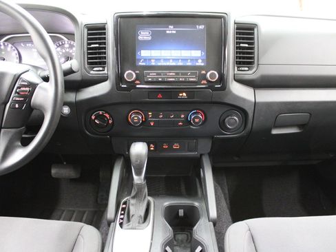 Used 2022 Nissan Frontier S w/ Technology Package AWD/4WD image 21