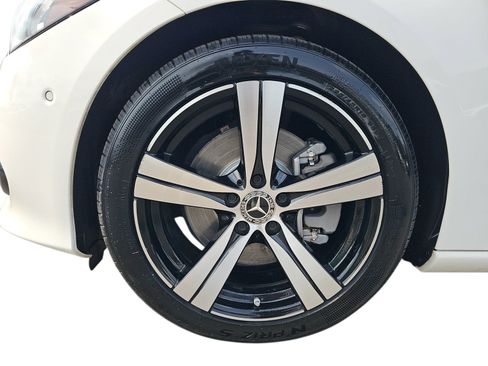 Used 2023 Mercedes-Benz C 300 Sedan image 28